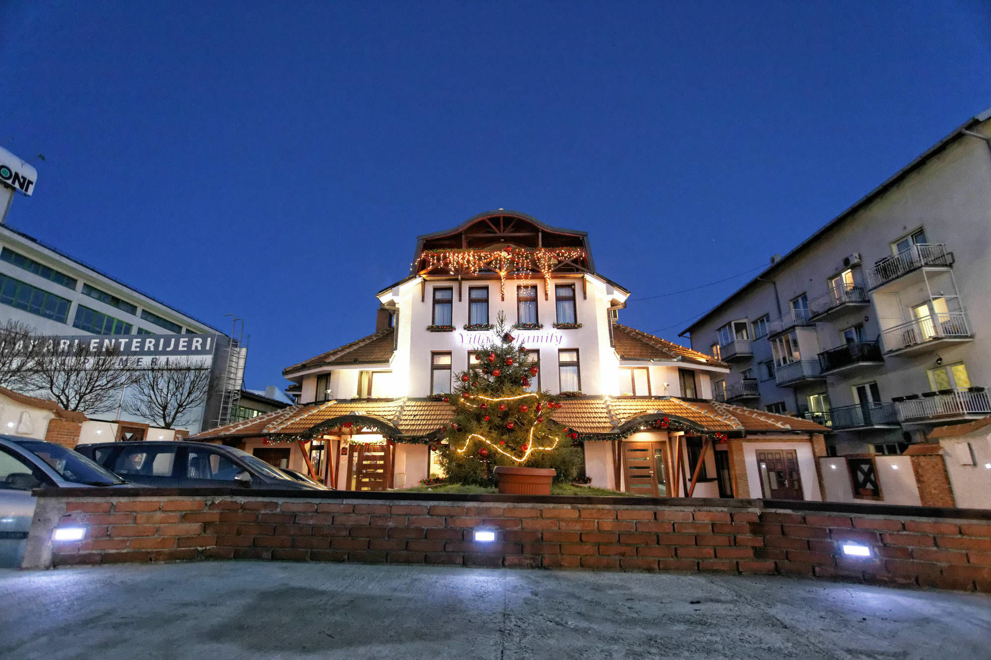 Garni Hotel Family Belgrade Exterior photo